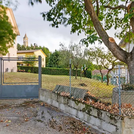Apartman Pleasant With Courtyard *
