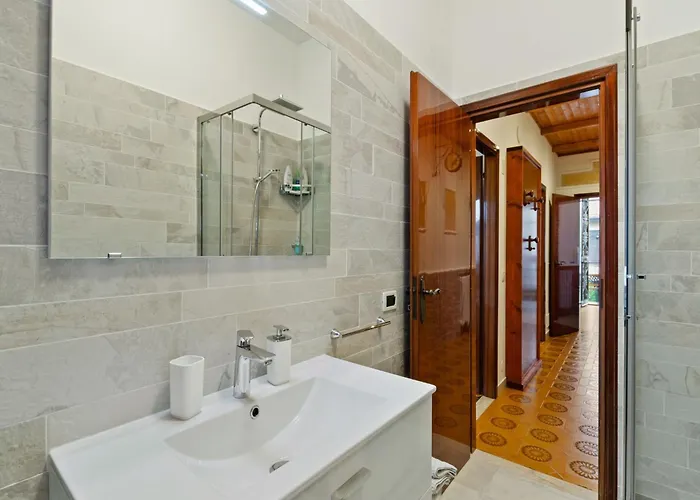 Pleasant With Courtyard Διαμέρισμα Saludecio