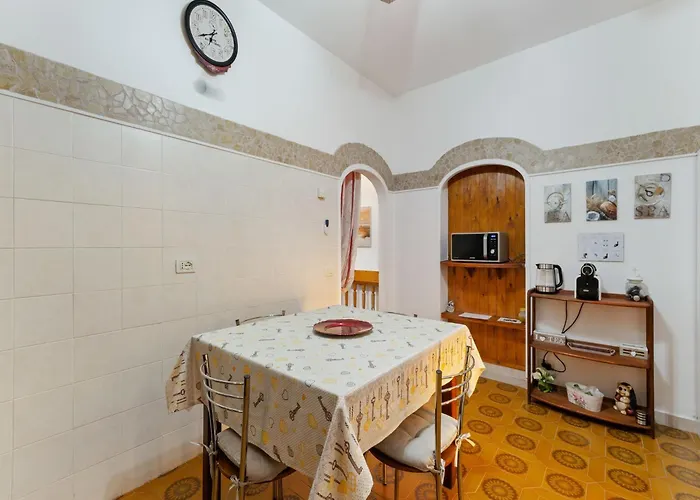 Διαμέρισμα Pleasant With Courtyard *