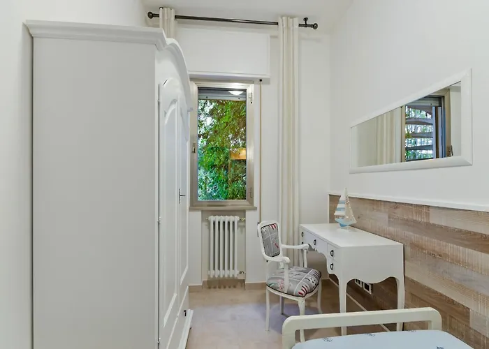 Pleasant With Courtyard * Saludecio