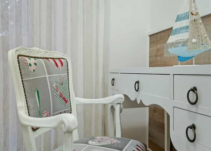 Pleasant With Courtyard