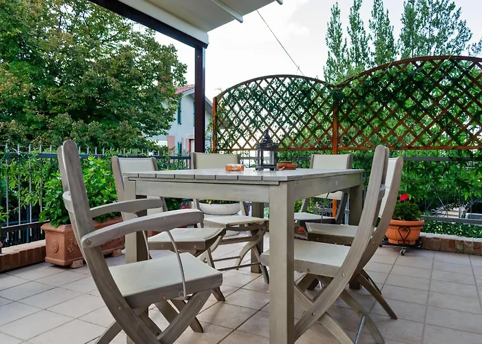 Pleasant With Courtyard Saludecio