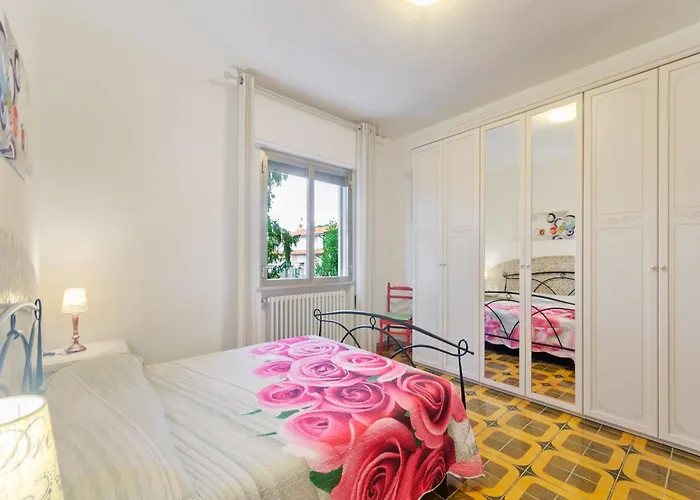 Pleasant With Courtyard * Saludecio