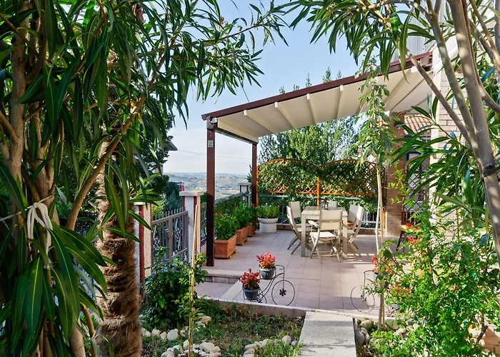 Διαμέρισμα Pleasant With Courtyard *